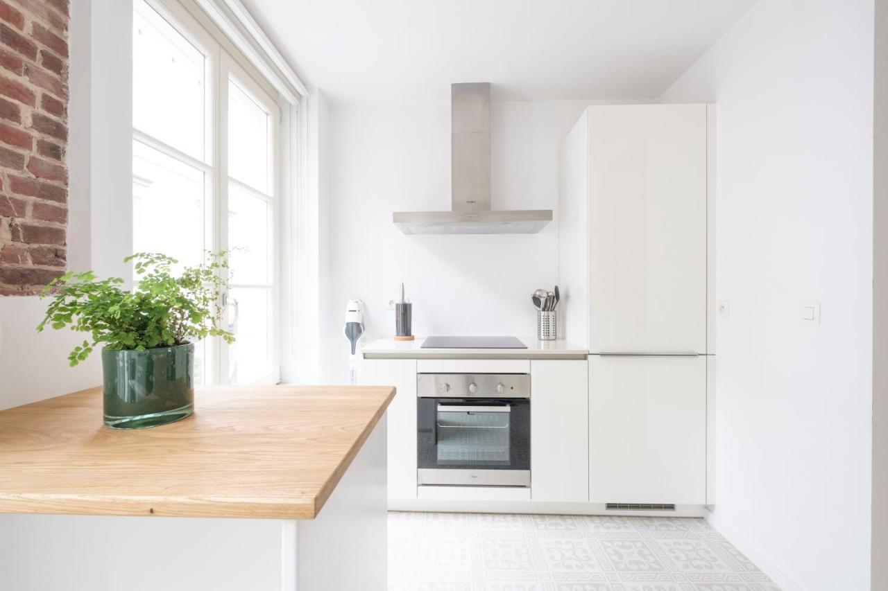 Apartamento The Doms Flats Bruselas Exterior foto