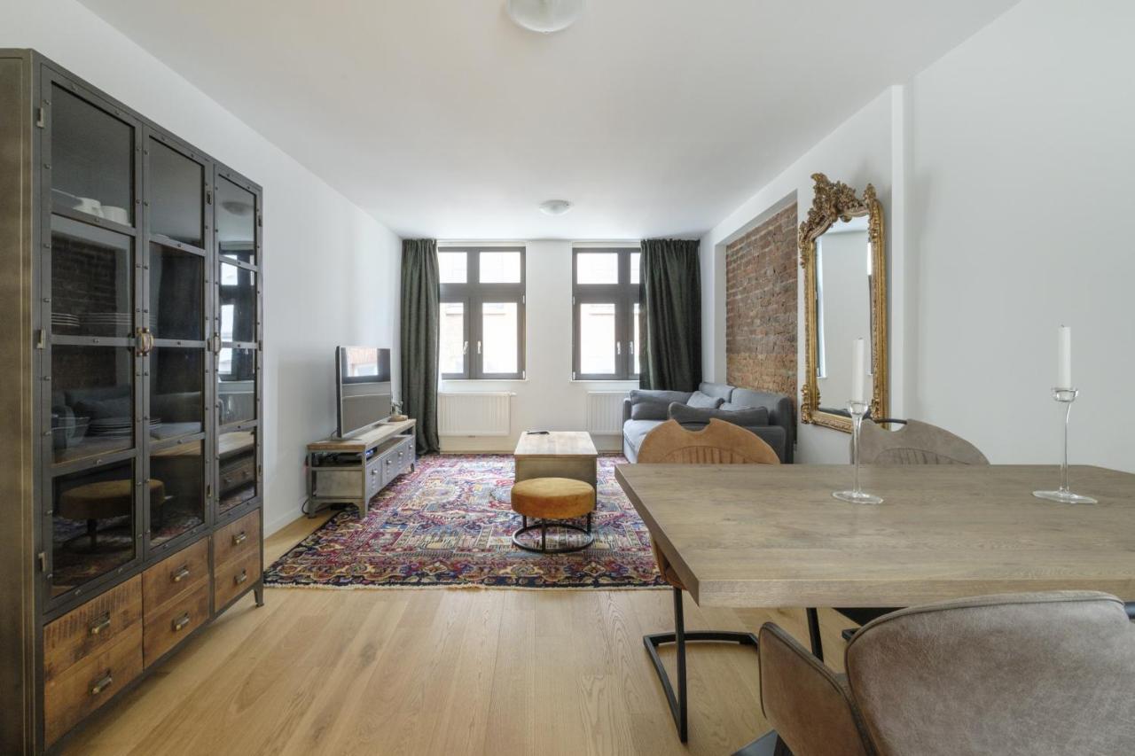 Apartamento The Doms Flats Bruselas Exterior foto