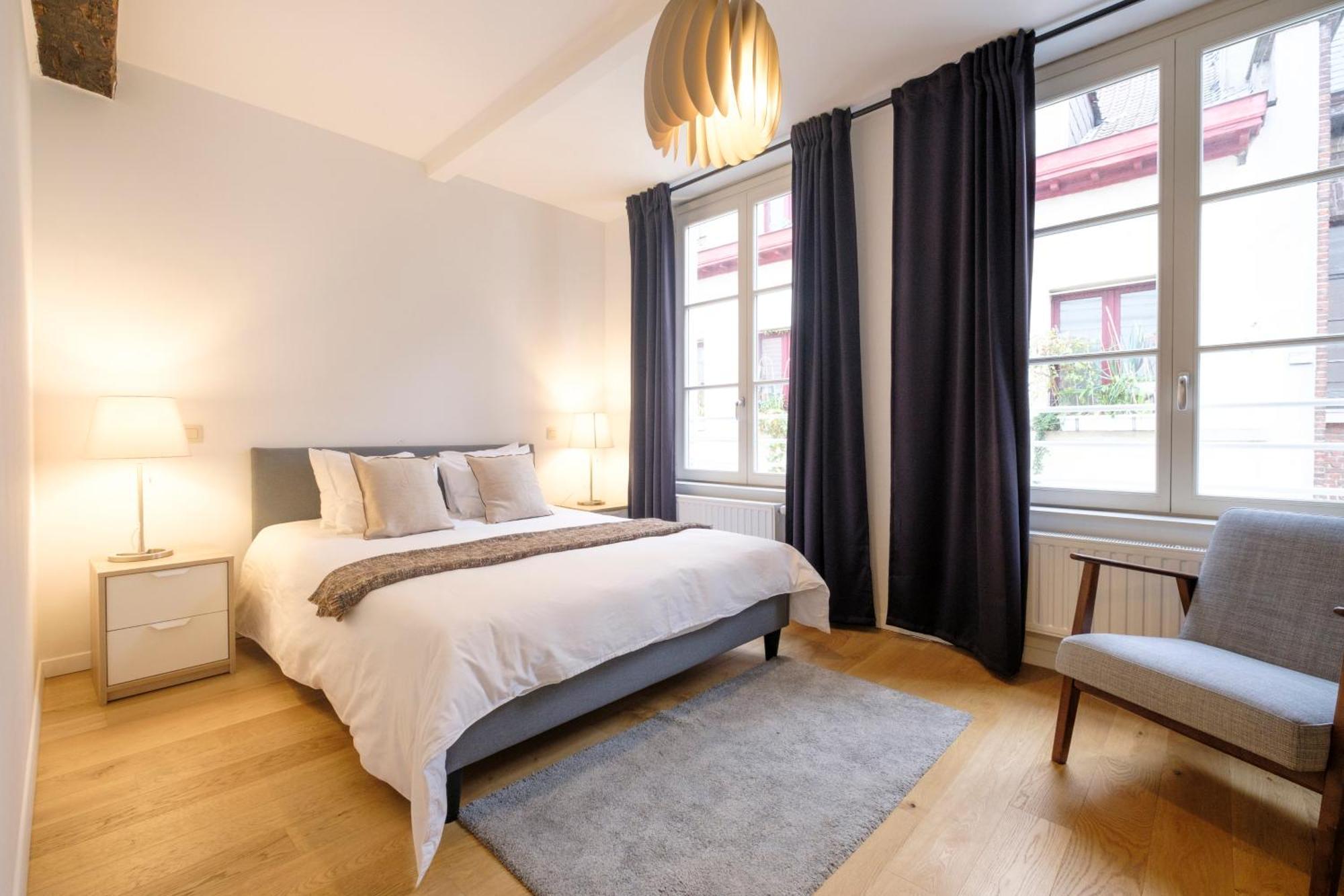 Apartamento The Doms Flats Bruselas Exterior foto